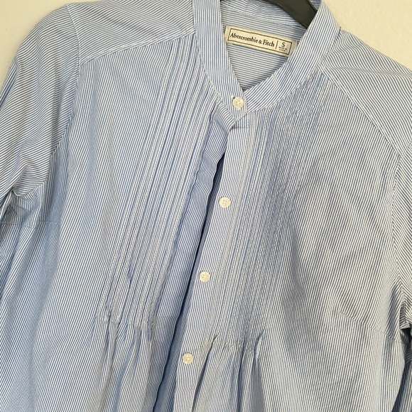 Button down Blouse - Picture 2 of 5